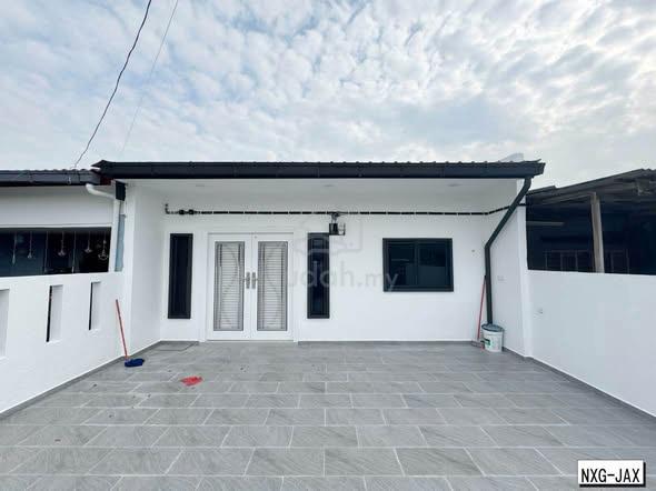 FULLY EXTENDED RENOVATED Taman Klang Jaya 1 Storey House 22x80 4R3B FH 1