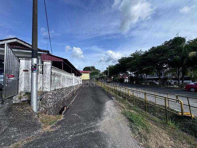 Taman Bukit Tiram Single Storey Terrace House Corner Lot For Sale 1