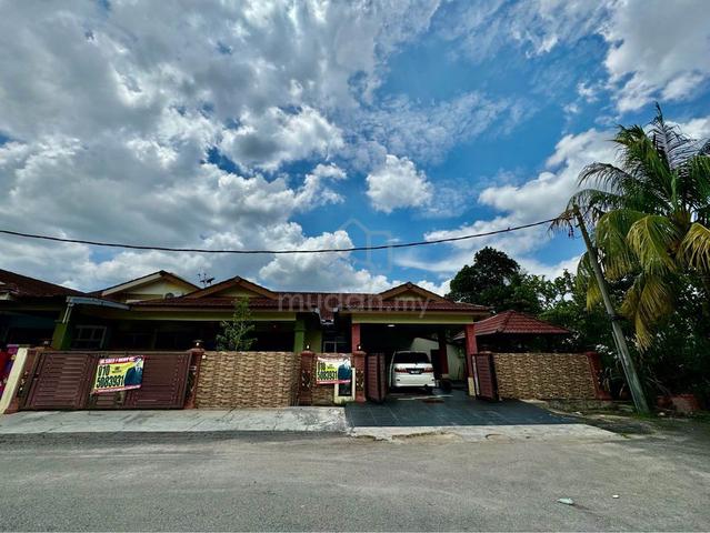 Taman Merbok  Fully Extended End-Lot Freehold 3886sqft 1