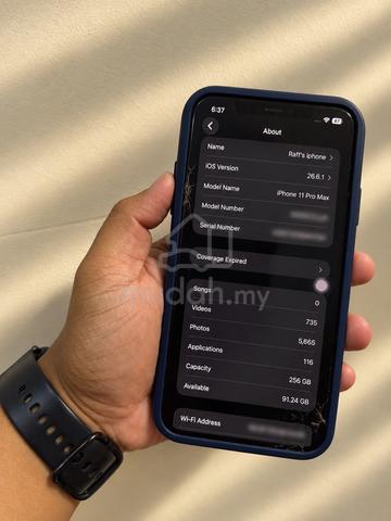 iPhone 11 Pro Max 256GB - photo 3 of 3