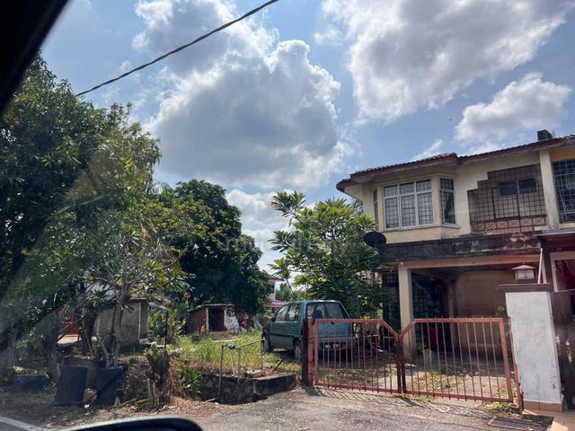 Corner [3,385 land] 2 Tingkat Rumah Taman Semarak, Bukit Beruntung 1