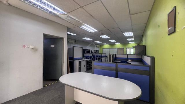 KRYSTAL POINT office lot for rent -- bu 1050sf 1