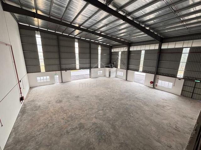 Factory Warehouse for Rent Sepang Nilai KLIA Banting Semi D with Lift 1
