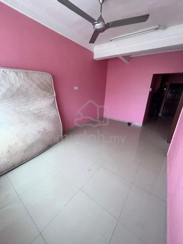 Taman Kosas Flat (Jalan Kosas 3) 1