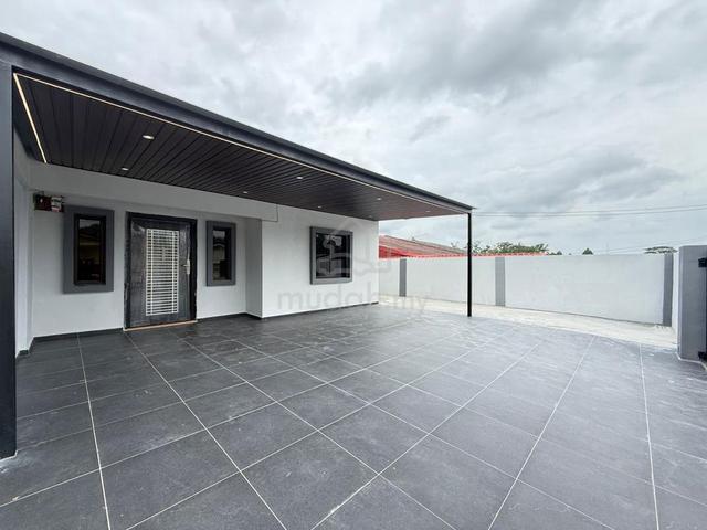 FULL LOAN!! Ulu Tiram 1-Storey 35x80 Semi-D Newly Full Renovated 1