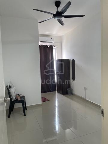 Room rental in Sendayan 1
