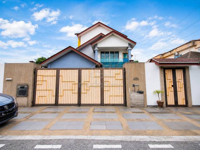 2.5 Storey Bungalow With Indoor Pool & Jacuzzi, Batu Muda Tambahan Sen 1
