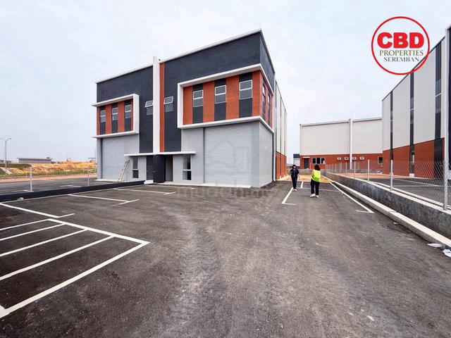 Ortus Industrial Park Brand New 1.5 Storey Semi-D Factory For Rent!! 1