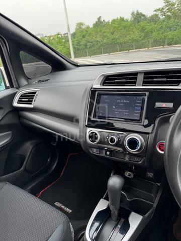 2017 Honda JAZZ gk5 2 angka - 5