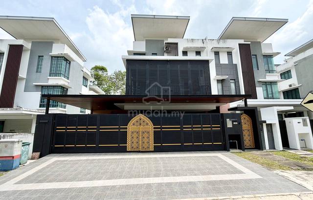 FOR SALE: 3 Storey Semi-D Lambaian Residence, Kajang 1