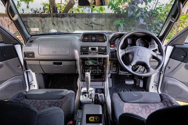 1997 Mitsubishi PAJERO 3.5 EVOLUTION X E-V55W (A) - 5