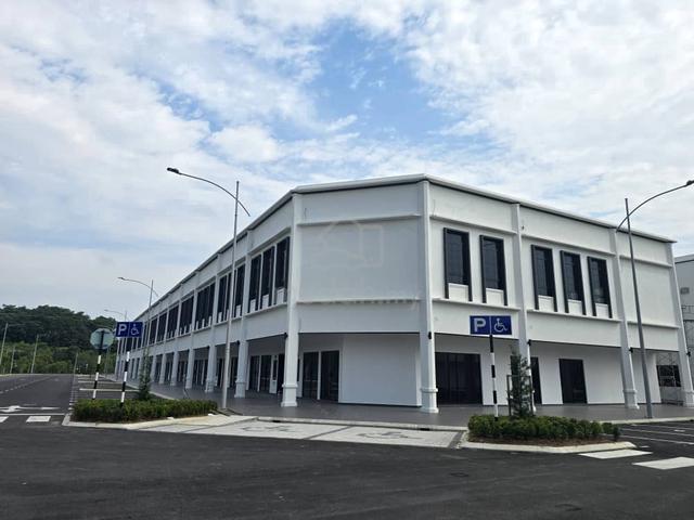 Corner lot | Silver Square Eco Majestic Shop Semenyih ivoris Brighton 1