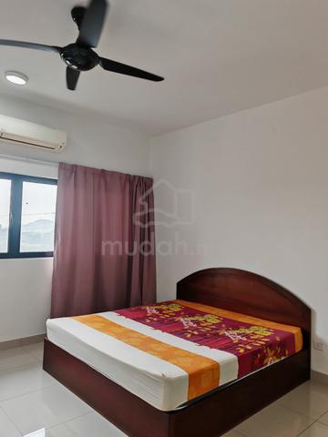 Sk one Seri Kembangan master room 1