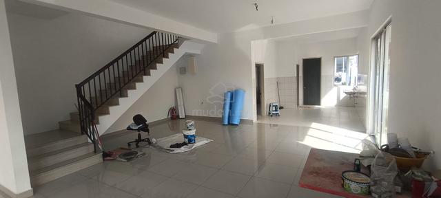 BANDAR SERENIA - SERENIA AMANI (Corner Unit) 1