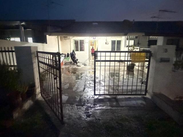 rumah untuk jual  ‼️ 1