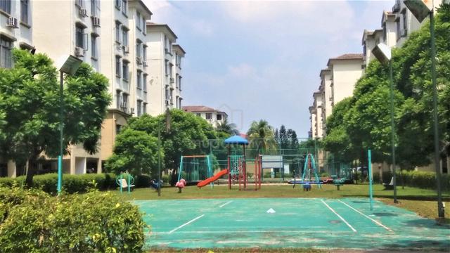 Goodyear Court 7 4