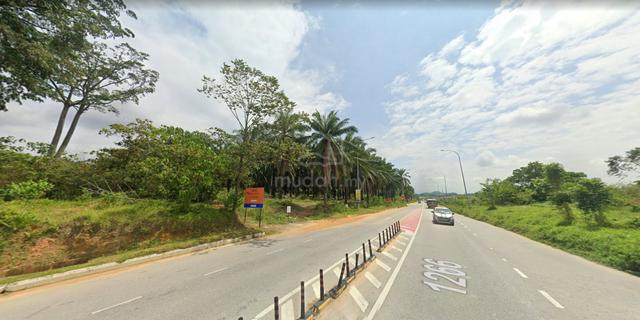 Tiara Sendayan mainroad 2.93 acre land for rent 1