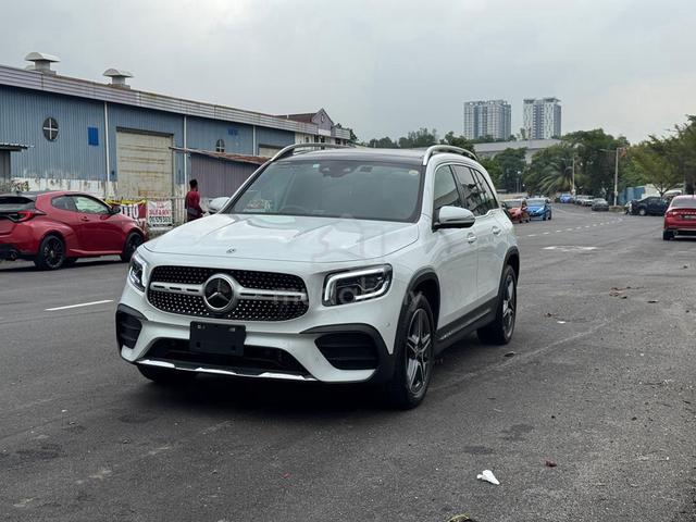 (LOW MILLEAGE) Mercedes BENZ GLB180 AMG LINE 2023 - 2