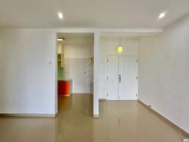Vistaria Condominium 3