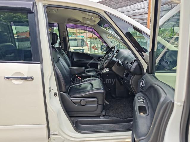 2013 Nissan SERENA FULL SPEC 2.0 (AUTO) - 4