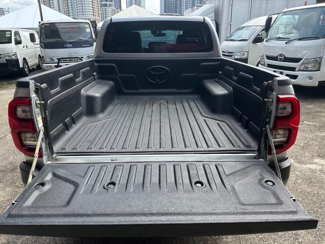 2021 Toyota HILUX 2.8 ROGUE (A) - 4