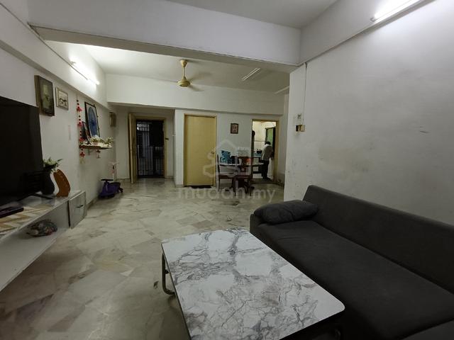 Sri Pelangi Condominium 1