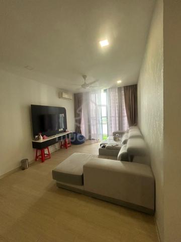 LakeFront Residence 1