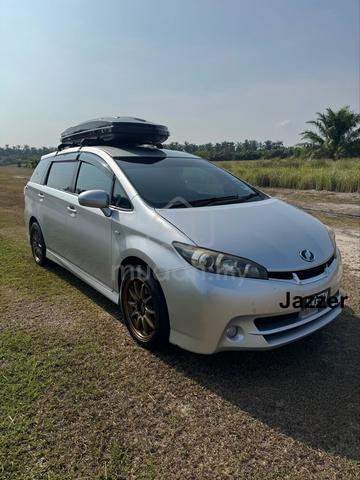 2010 Toyota WISH 1.8 S (A) - 1