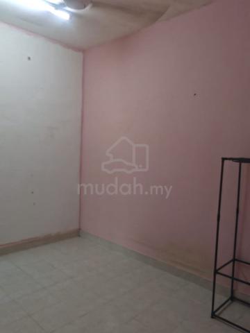Bandar Sierra Apartment 1