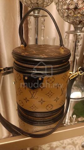Carousel Image