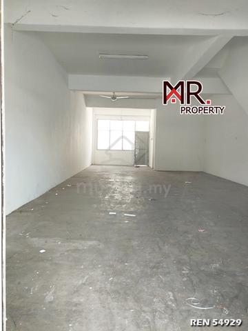 FACING ROAD Triple Storey Shop Lot Taman Ria Indah FOR SALE 1