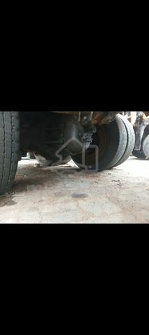 nissan - photo 5 of 5