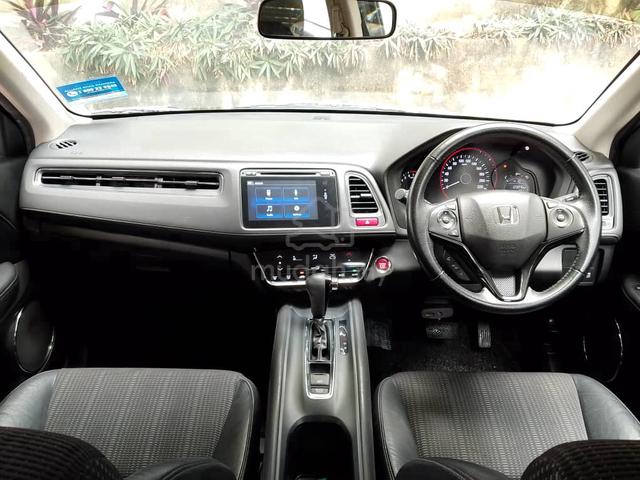 2016 Honda HR-V 1.8 V (A) Premium V - 4