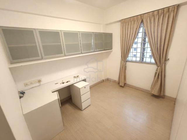 Persiaran Tanjung Apartment 1