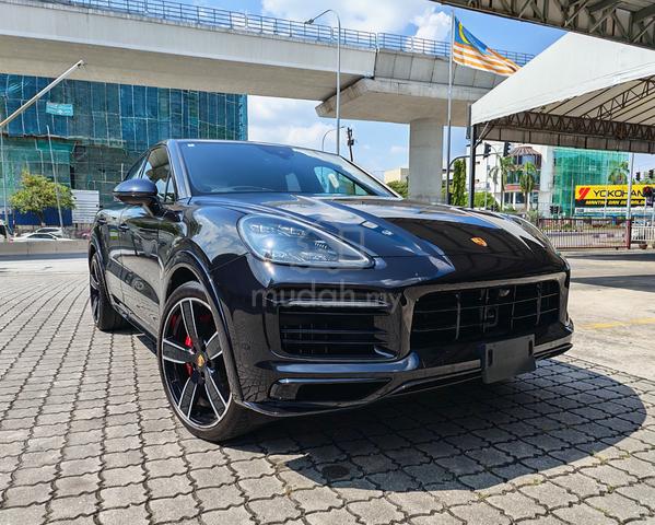 2022 Porsche CAYENNE GTS V8 4.0L (A) - 1