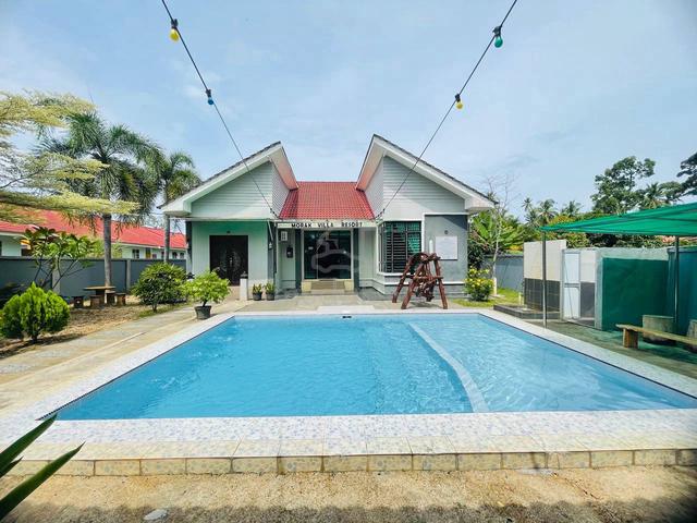 Banglo 6 Bilik with Swimming Pool Wakaf Bharu 1