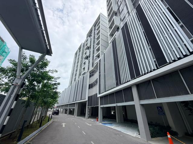 Renna Residence @ The NorthBank 1