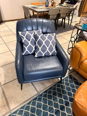 Carousel Image