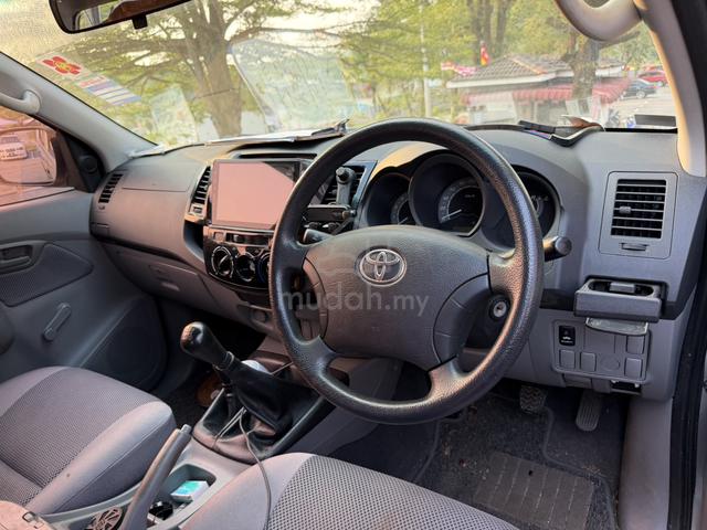 2010 Toyota HILUX 2.5 STD MY05 KUN25R FACELIFT (M) - 3