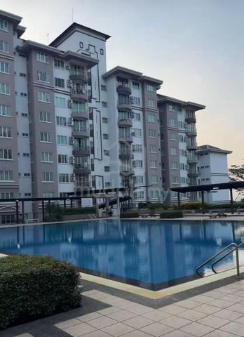 Hillview Loft Condominium 1