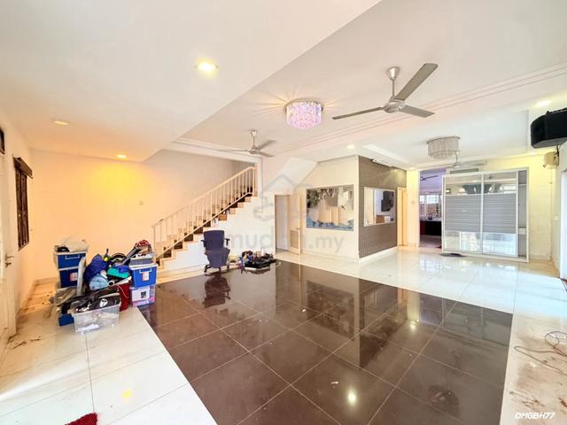 Taman Tepi Sungai Klang Double Storey Corner Fully Renovate For Rent 1