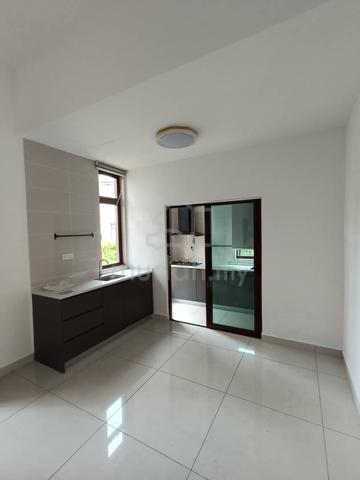 Diamond City Bungalow Kitchen cabinet Aircond 5r5b Semenyih 1