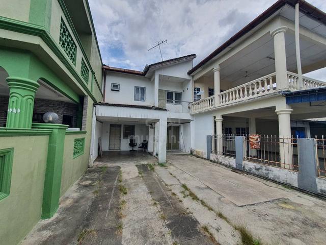 NEAR SCHOOL! Double Storey Taman Jasmin Kajang 1