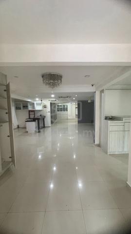 Saujana Akasia acasia spring bungalow unit below market 300K sg buloh 1