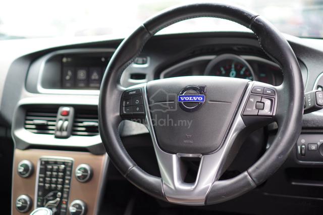 2014 Volvo V40 2.0 CROSS COUNTRY T5 (A) 1 OWNER - 5