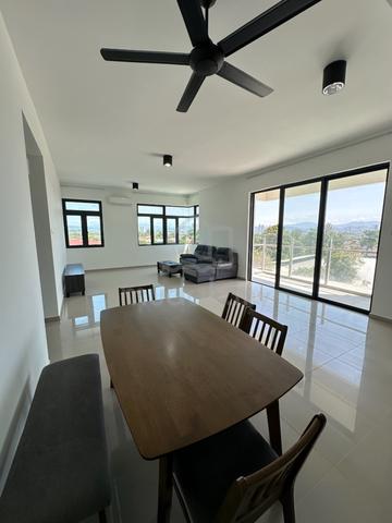 The Louvre @ Country Heights 1