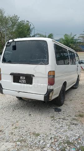 1995 Toyota HIACE 3.0 LH112 (M) - 2