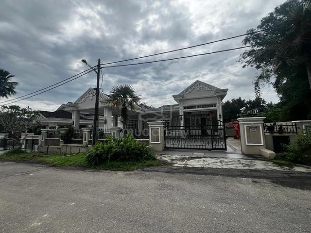 Luxury Double Storey Bungalow Meru Valley Golf Club, Ipoh, Perak 4