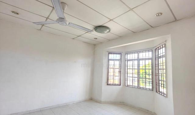 2 Sty House Batu Berendam  DIY NSK Melaka 1