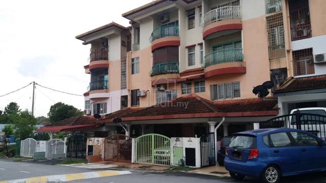 Townhouse taman Lagenda mas, Cheras 1